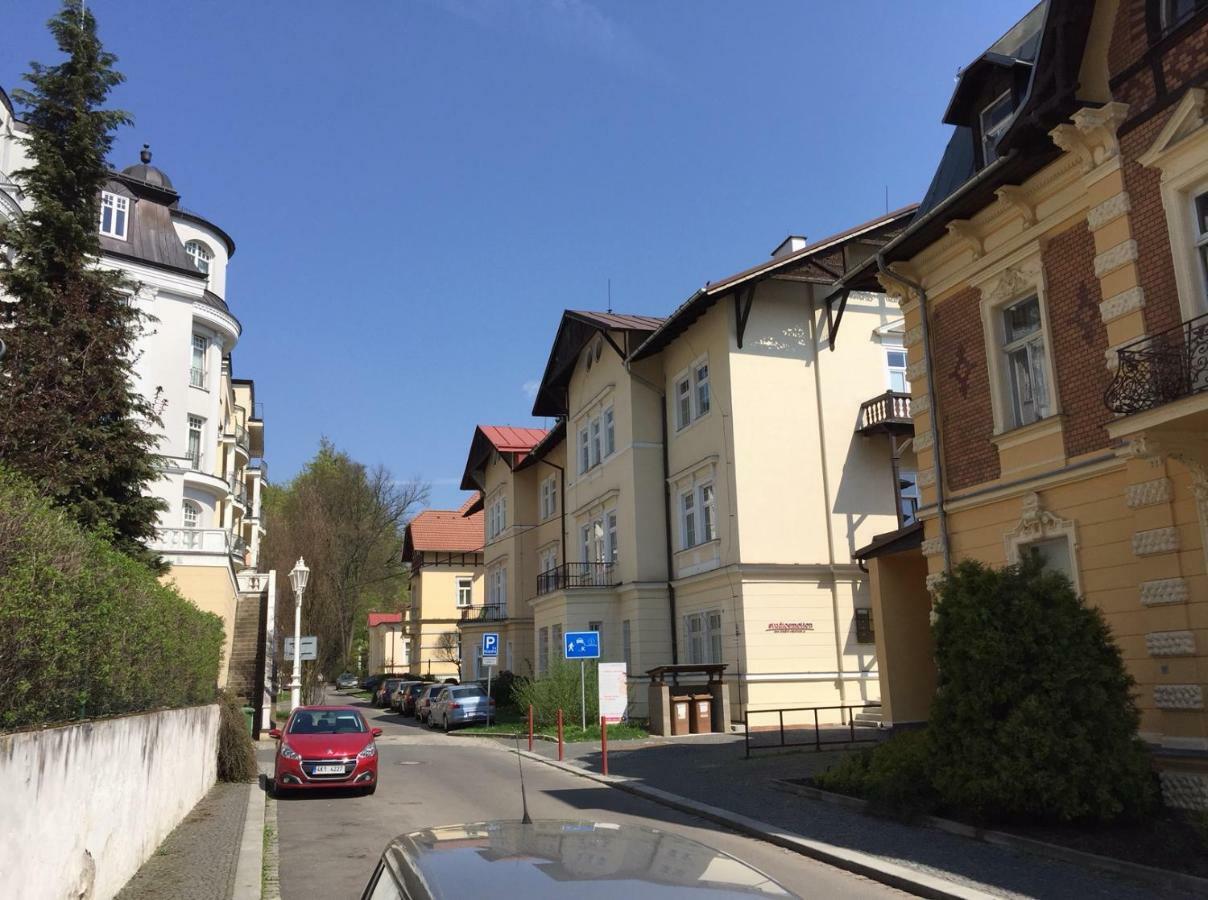 Apartmany Dagmar Mariánské Lázně Exteriör bild